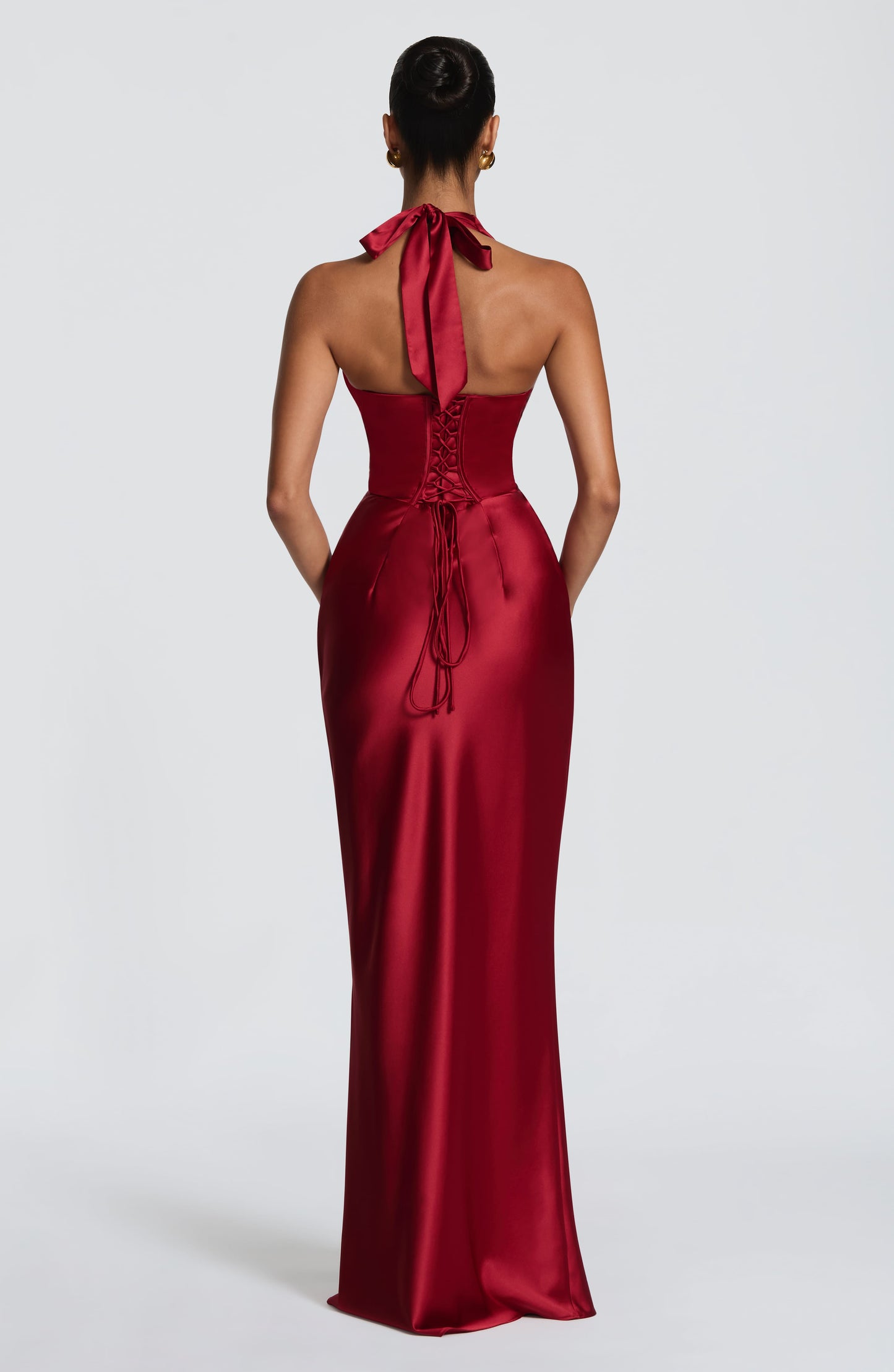 Robe Longue Satinée Plongeante Dos Nu